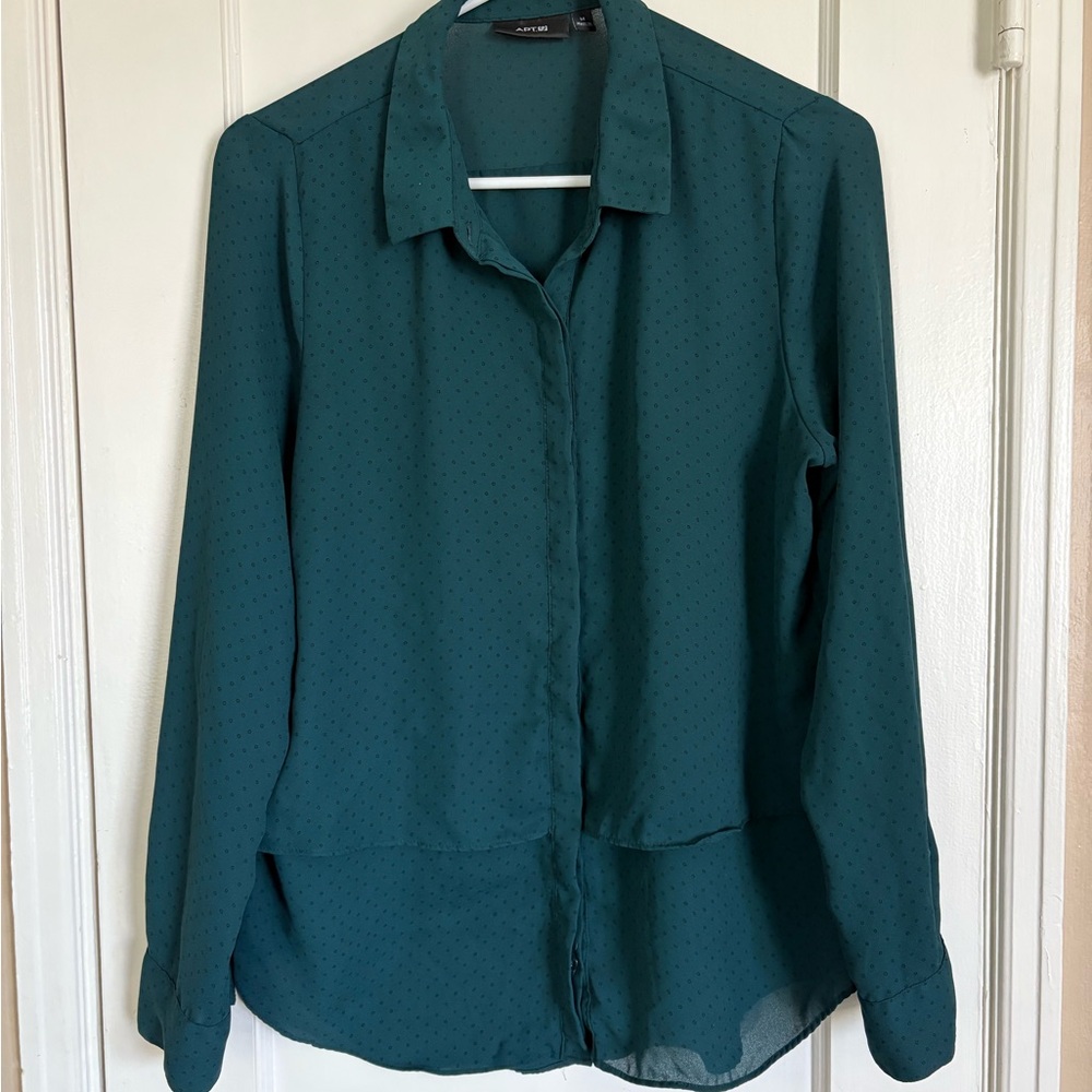 Apt 9 button down top